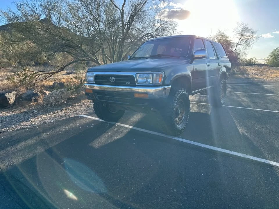 1995 Toyota 4Runner 2nd Gen - Image 2 of 12