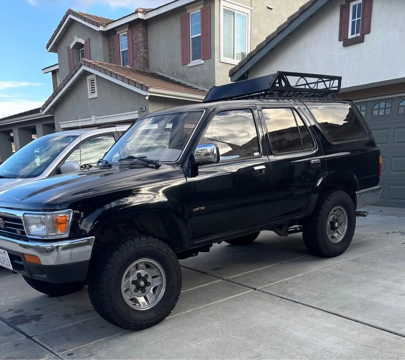 1995 Toyota 4Runner 2nd Gen - Image 2 of 11