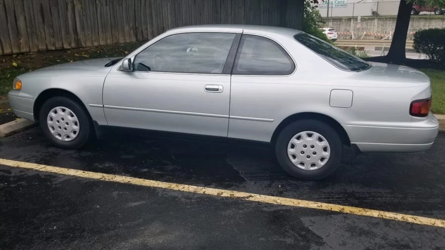 1995 Toyota Camry 3rd Gen - Image 2 of 4