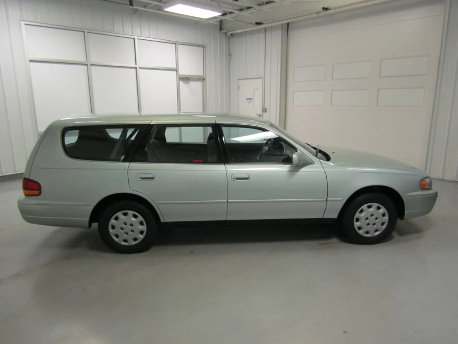 1995 Toyota Camry 3rd Gen - Image 2 of 31