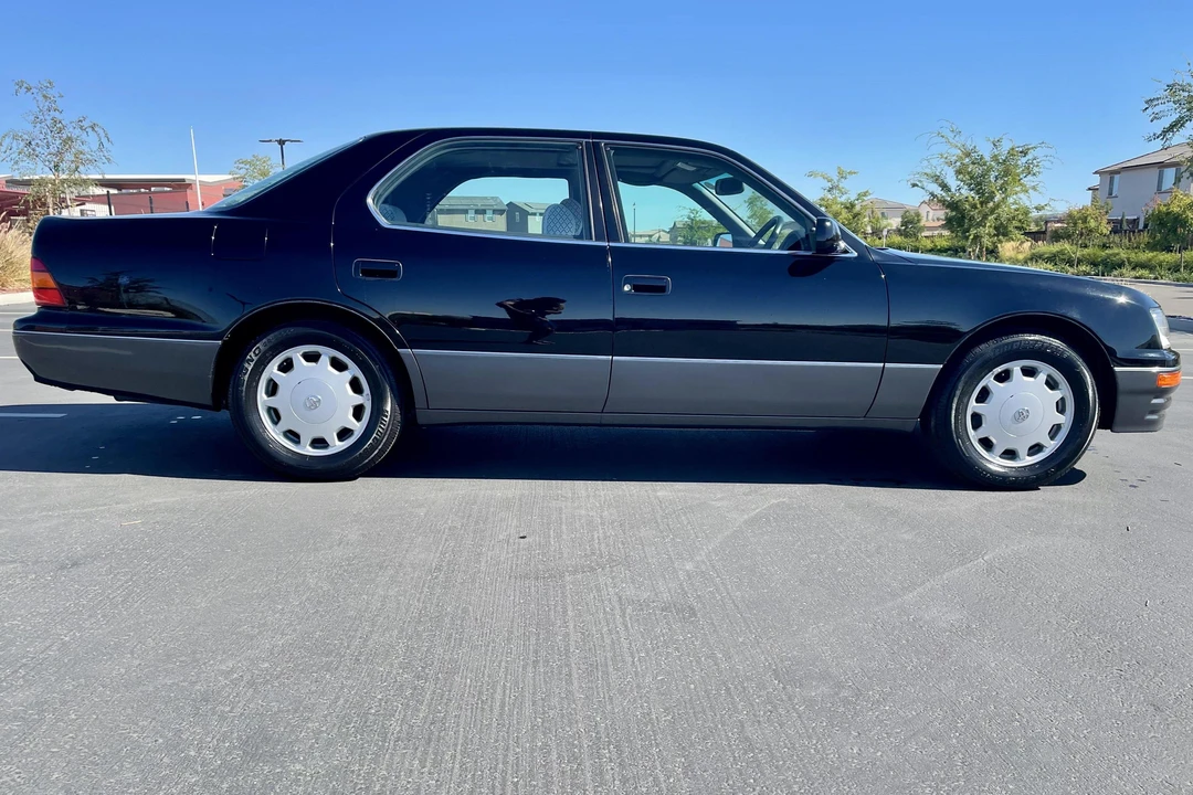 1995 Toyota Celsior 2nd Gen - Image 3 of 31
