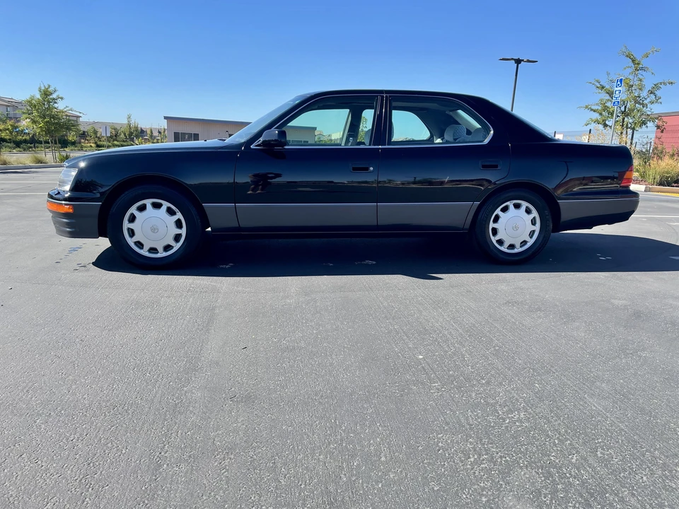 1995 Toyota Celsior 2nd Gen - Image 16 of 31