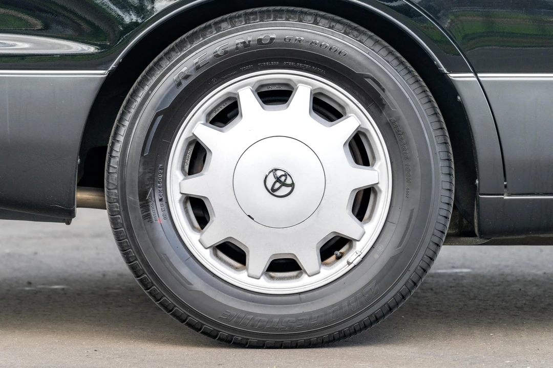 1995 Toyota Celsior 2nd Gen - Image 31 of 31