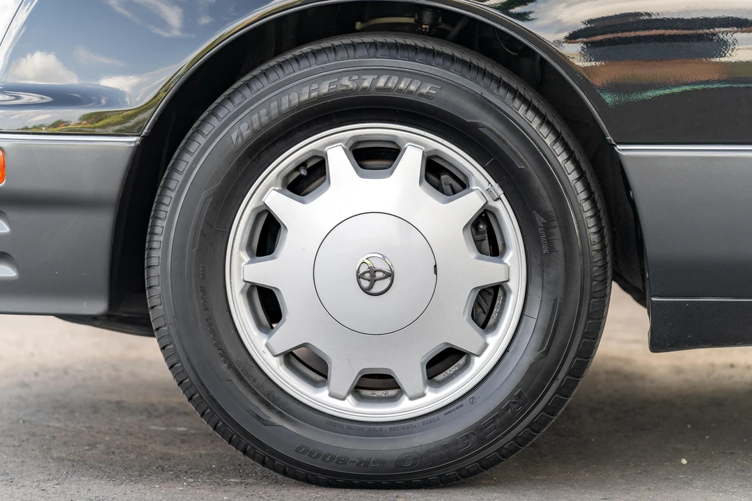 1995 Toyota Celsior 2nd Gen - Image 29 of 31