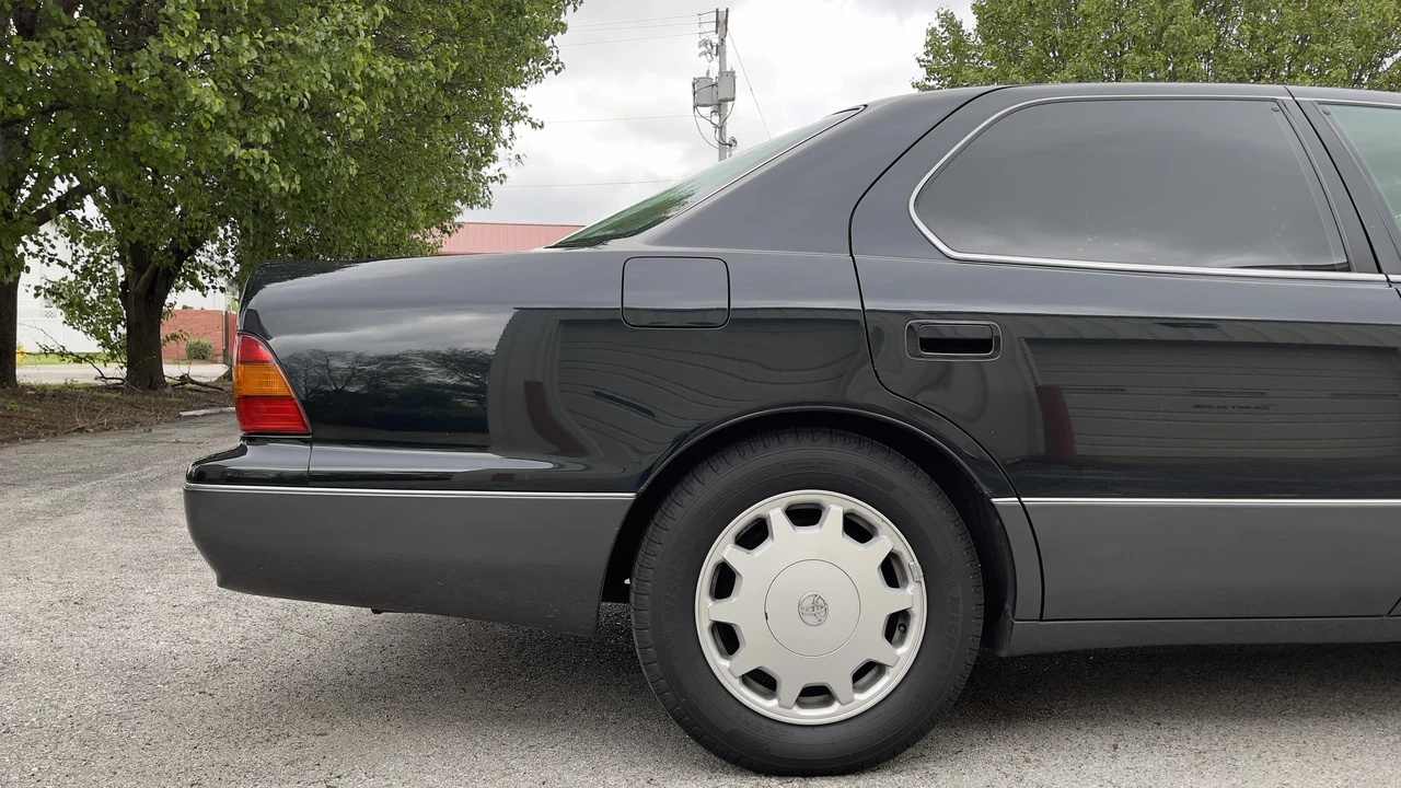 1995 Toyota Celsior 2nd Gen - Image 24 of 31
