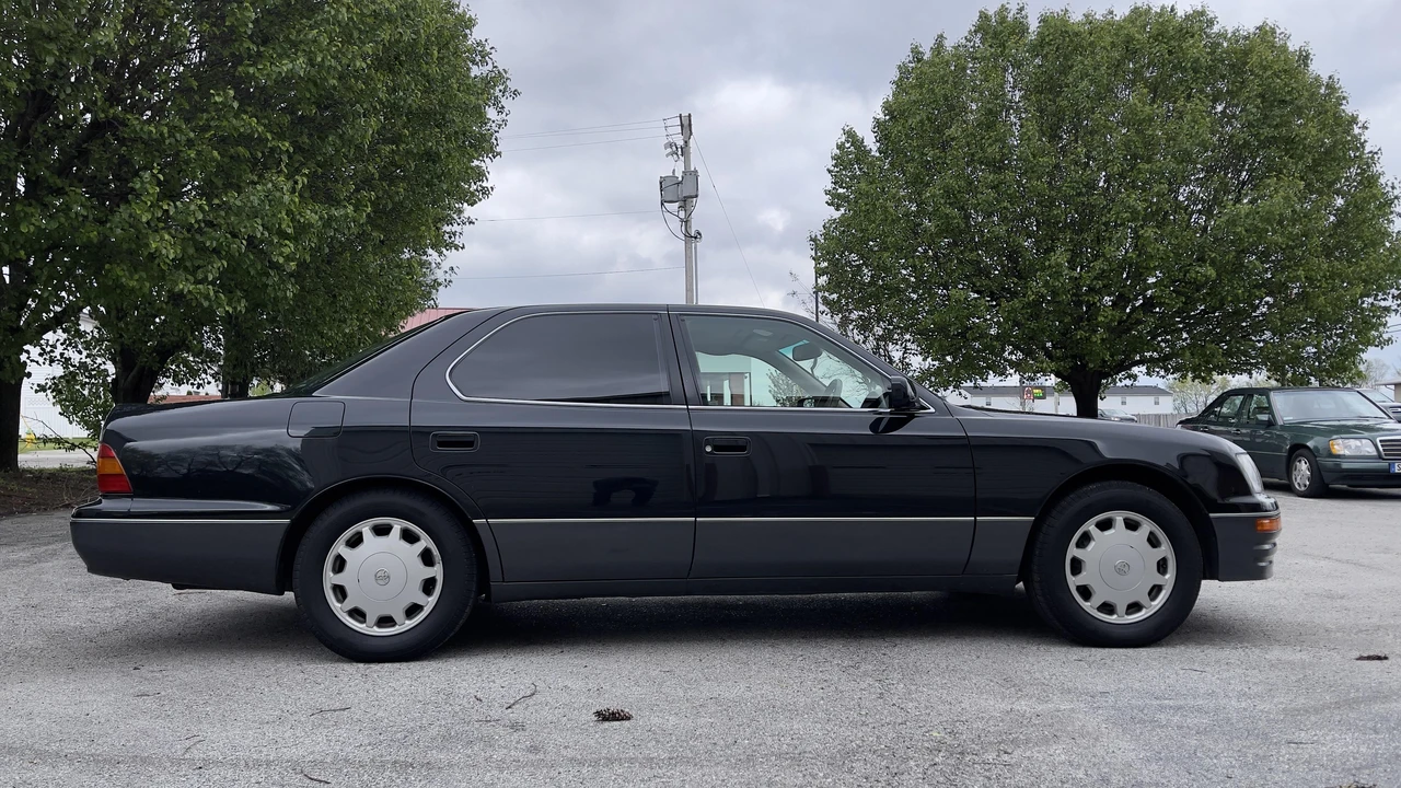1995 Toyota Celsior 2nd Gen - Image 10 of 31