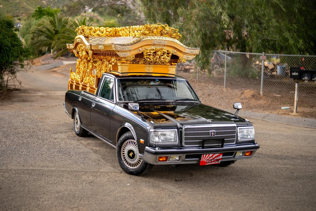 1995 Toyota Century 1st Gen - Image 19 of 31