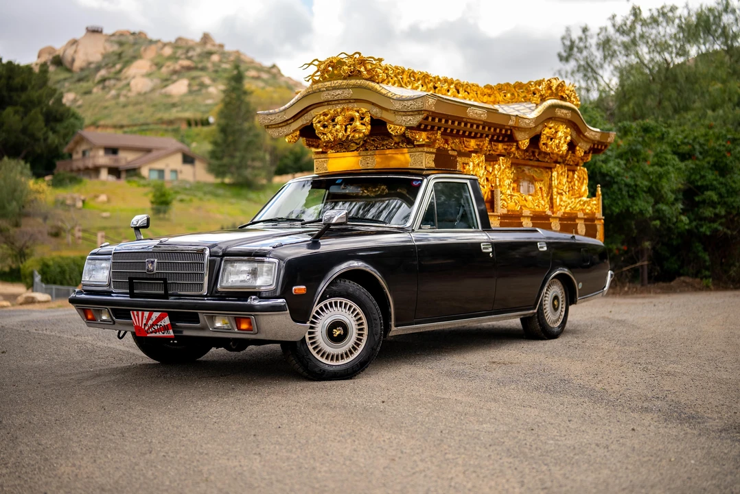 1995 Toyota Century 1st Gen - Image 10 of 31