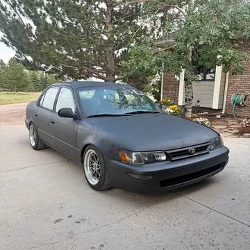 1995 Toyota Corolla LE Sedan 4D