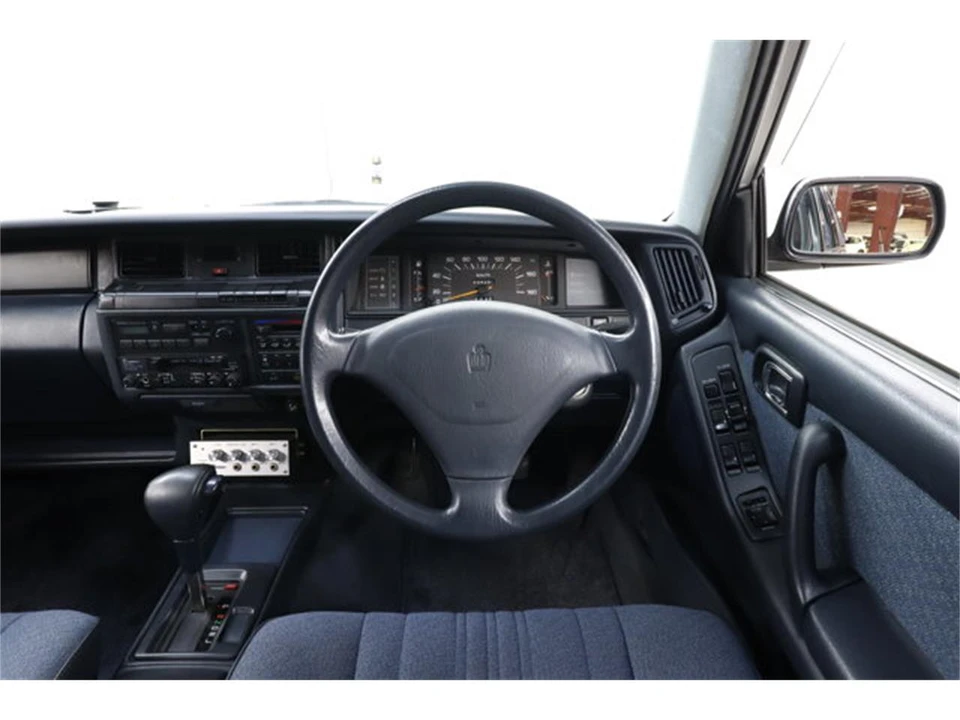 1995 Toyota Crown 9th Gen - Image 10 of 31