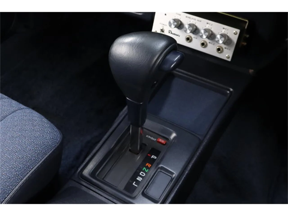 1995 Toyota Crown 9th Gen - Image 15 of 31