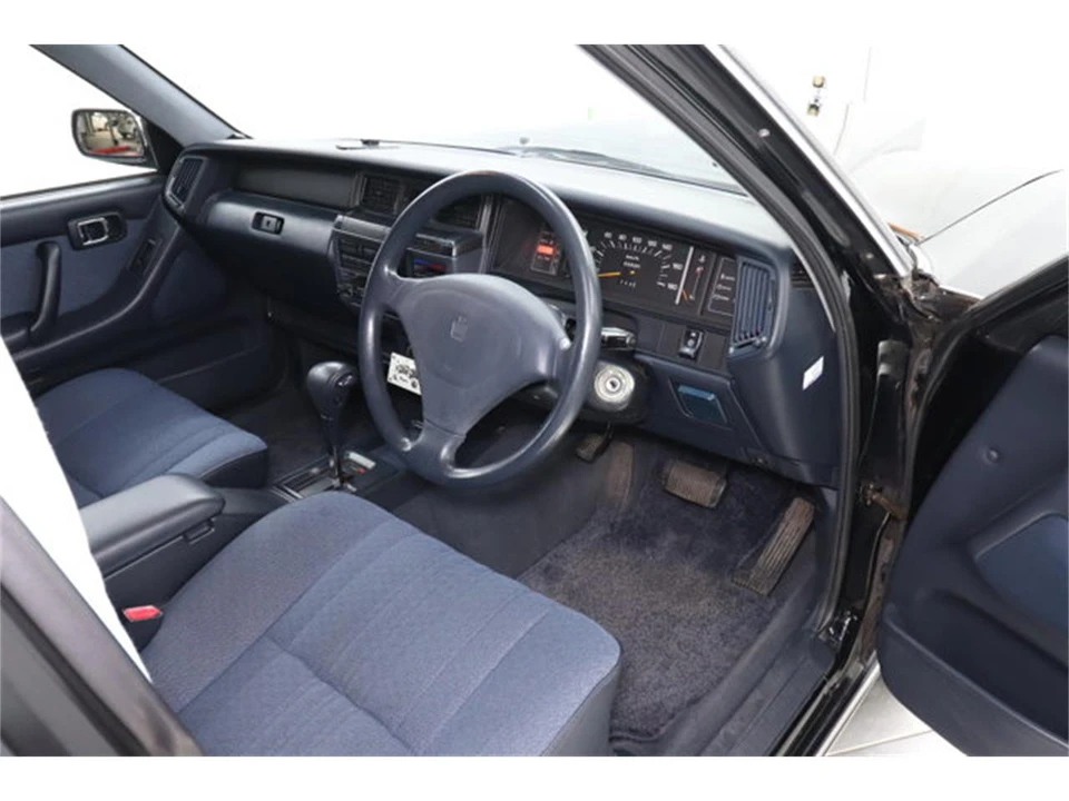 1995 Toyota Crown 9th Gen - Image 9 of 31
