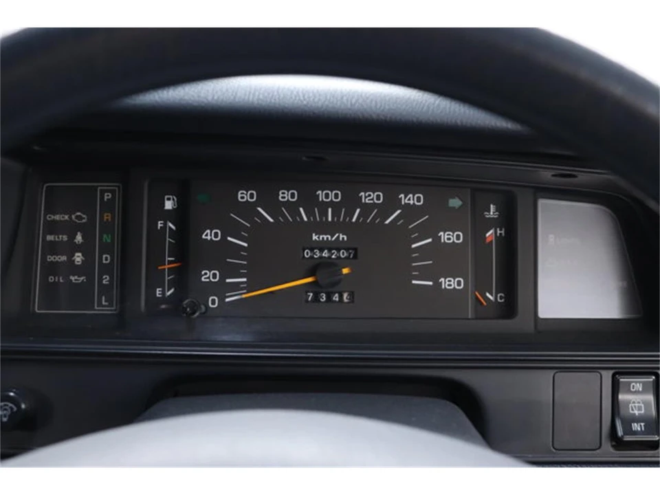 1995 Toyota Crown 9th Gen - Image 11 of 31