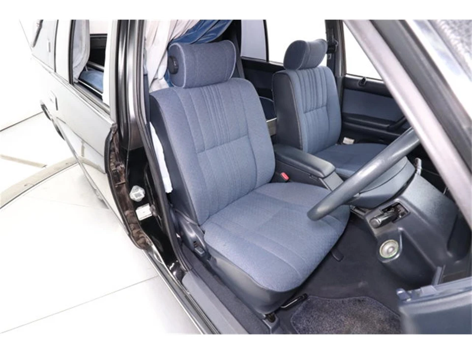 1995 Toyota Crown 9th Gen - Image 17 of 31