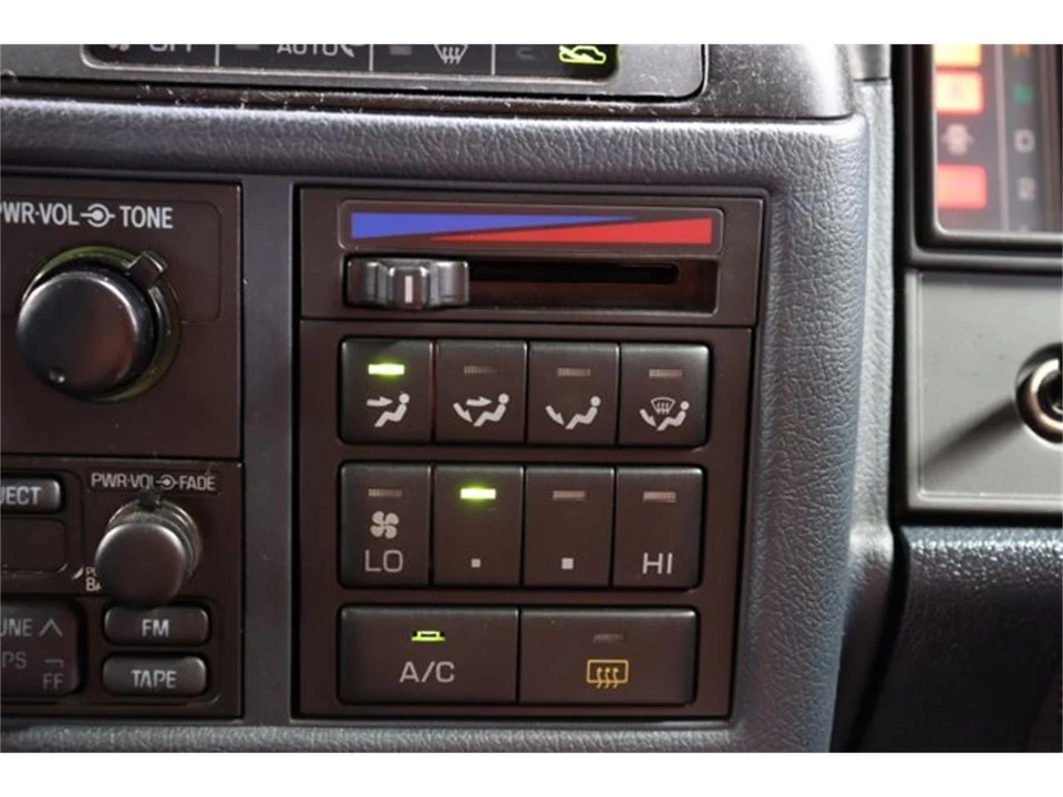 1995 Toyota Crown 9th Gen - Image 13 of 31