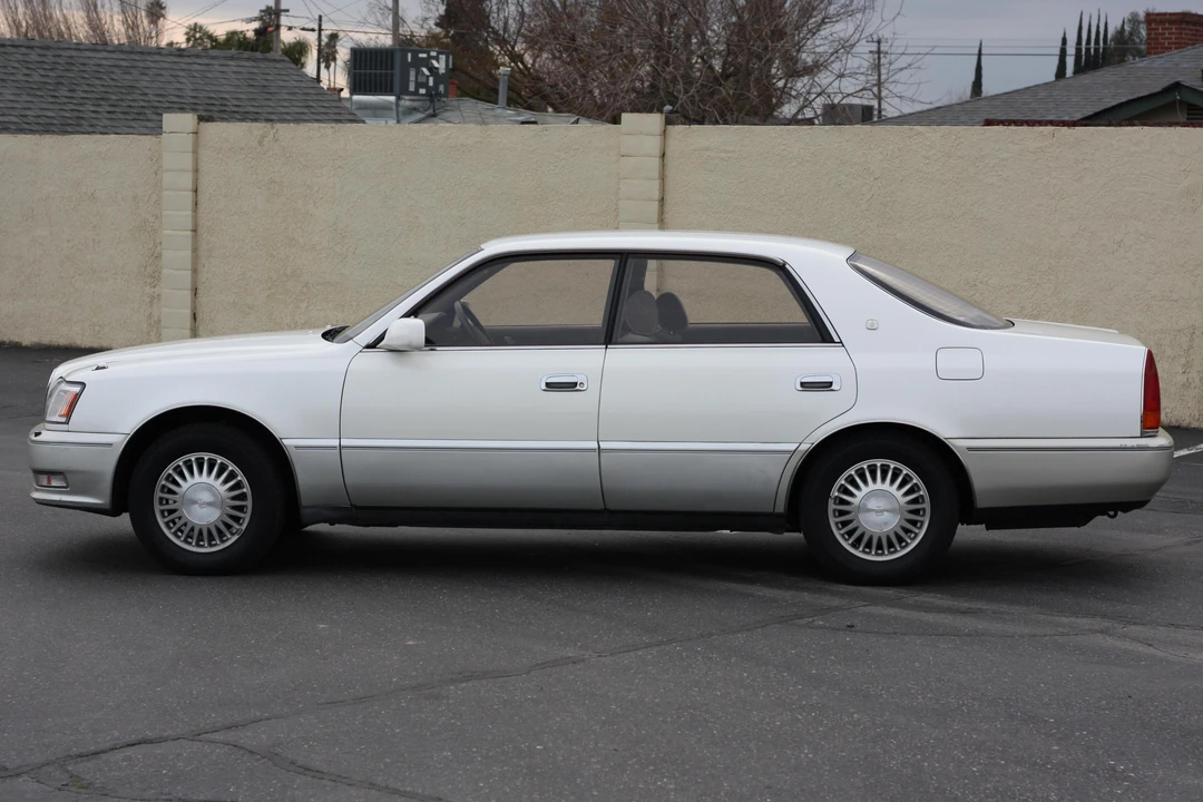 1995 Toyota Crown 9th Gen - Image 3 of 6