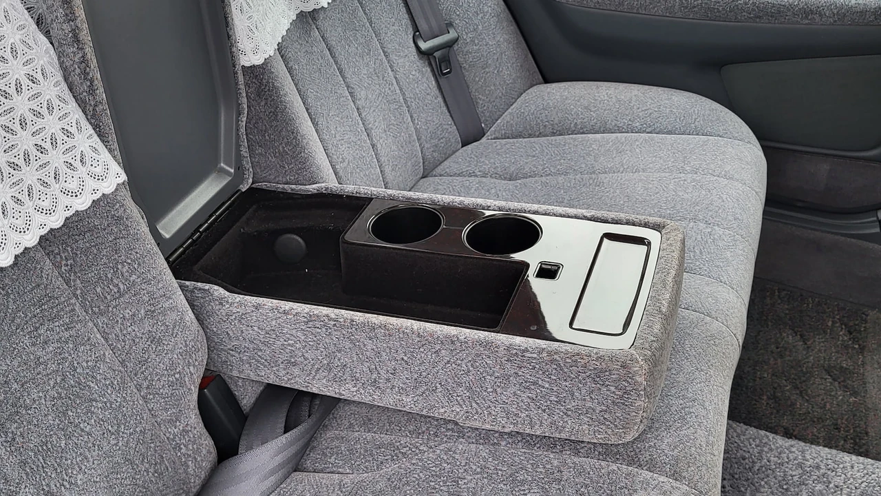 1995 Toyota Crown 9th Gen - Image 6 of 23