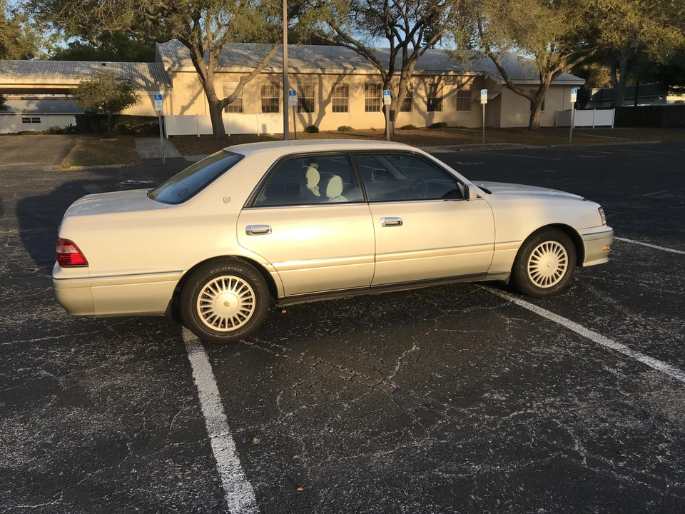 1995 Toyota Crown 10th Gen - Image 15 of 31