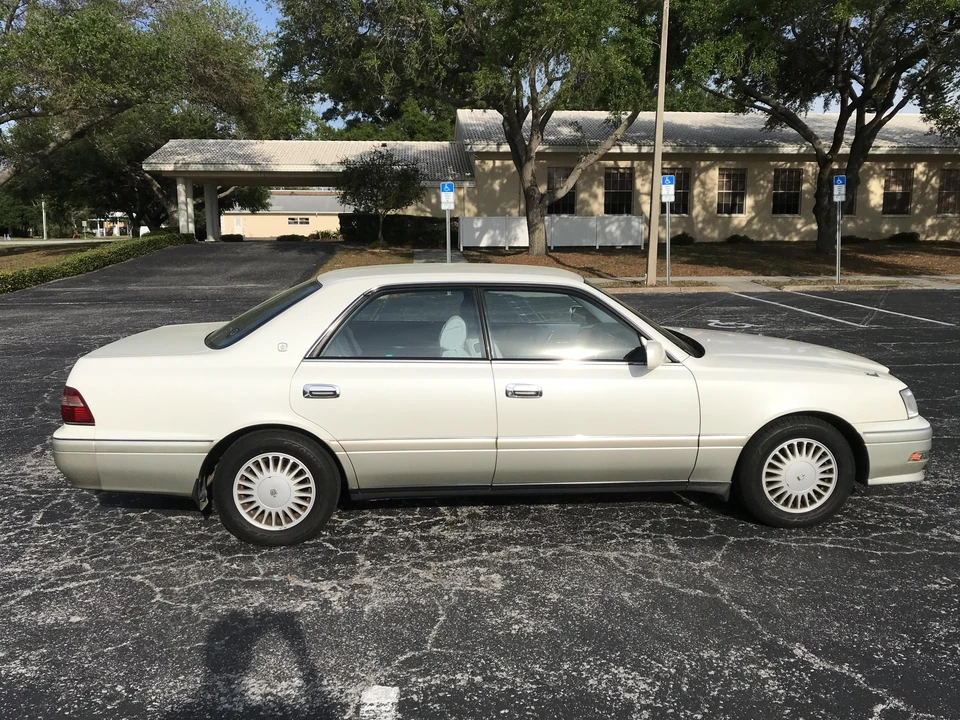 1995 Toyota Crown 10th Gen - Image 16 of 31