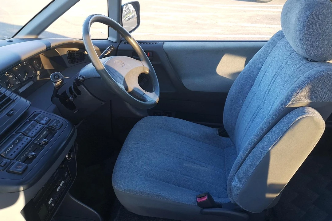 1995 Toyota Previa/Estima 1st Gen - Image 20 of 31