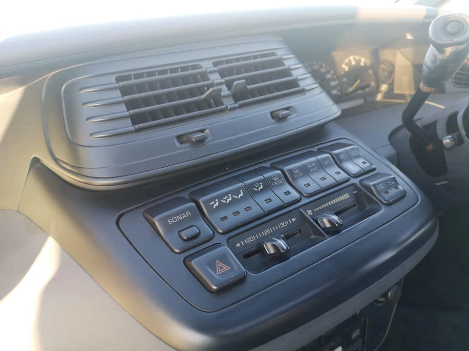 1995 Toyota Previa/Estima 1st Gen - Image 30 of 31