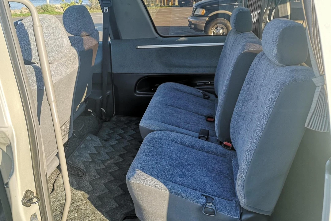 1995 Toyota Previa/Estima 1st Gen - Image 22 of 31