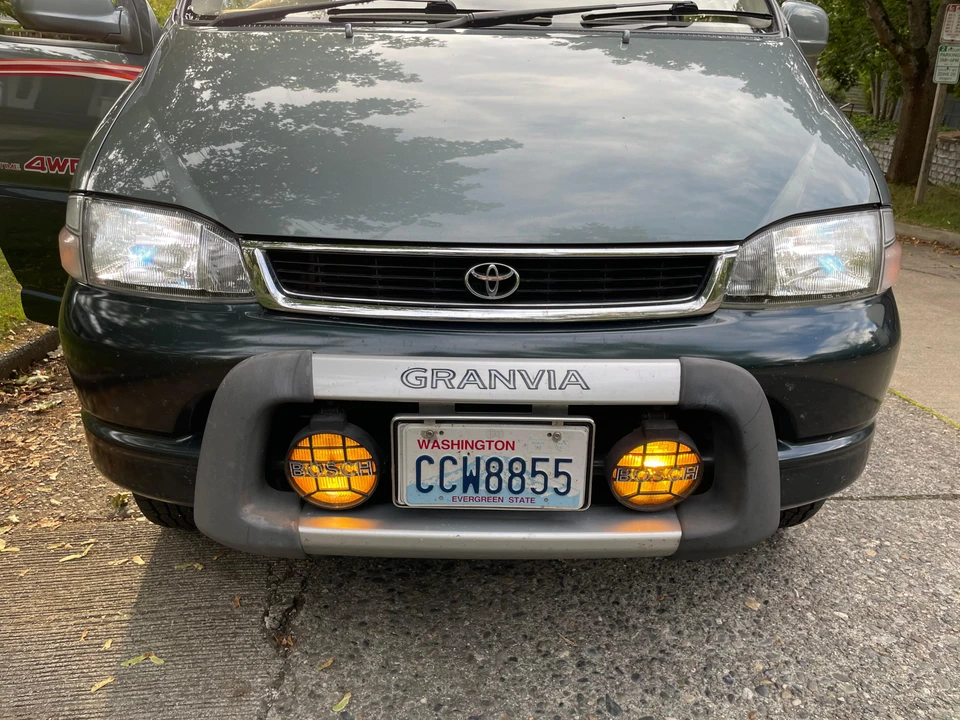 1995 Toyota Granvia 4th Gen - Image 12 of 31