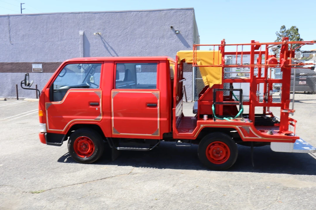1995 Toyota HiAce 4th Gen - Image 15 of 31