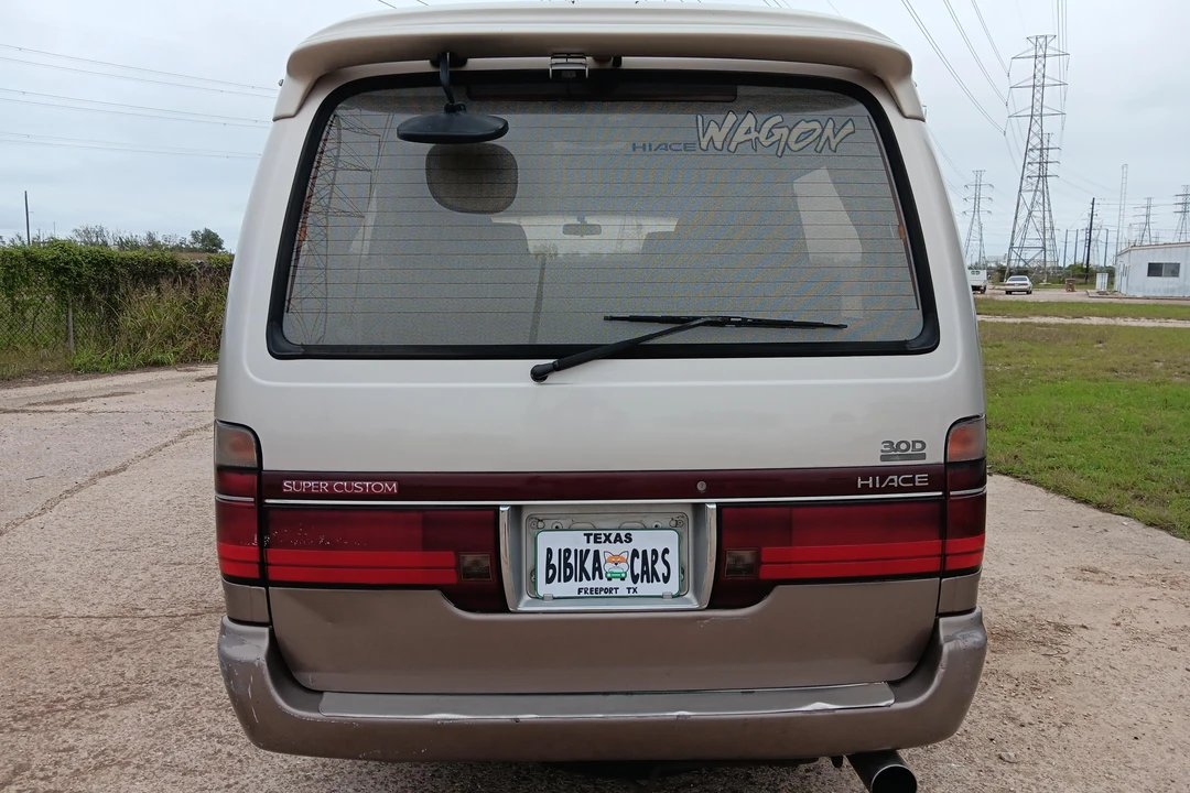 1995 Toyota HiAce 4th Gen - Image 5 of 31