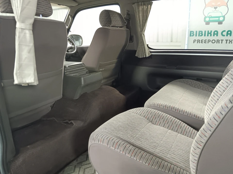 1995 Toyota HiAce 4th Gen - Image 31 of 31