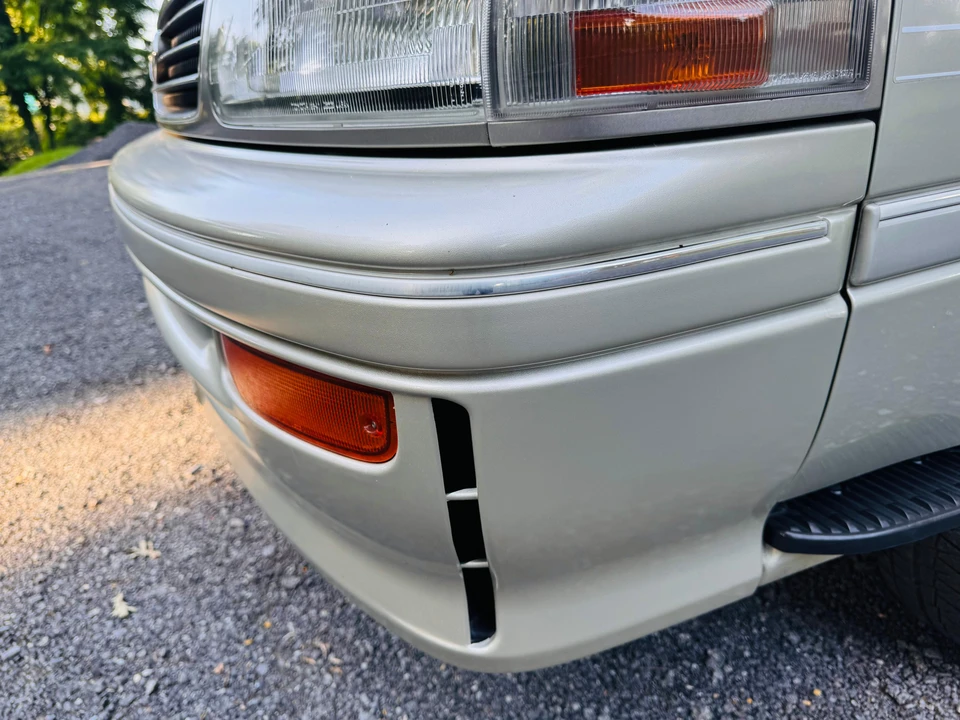 1995 Toyota HiAce 4th Gen - Image 28 of 31