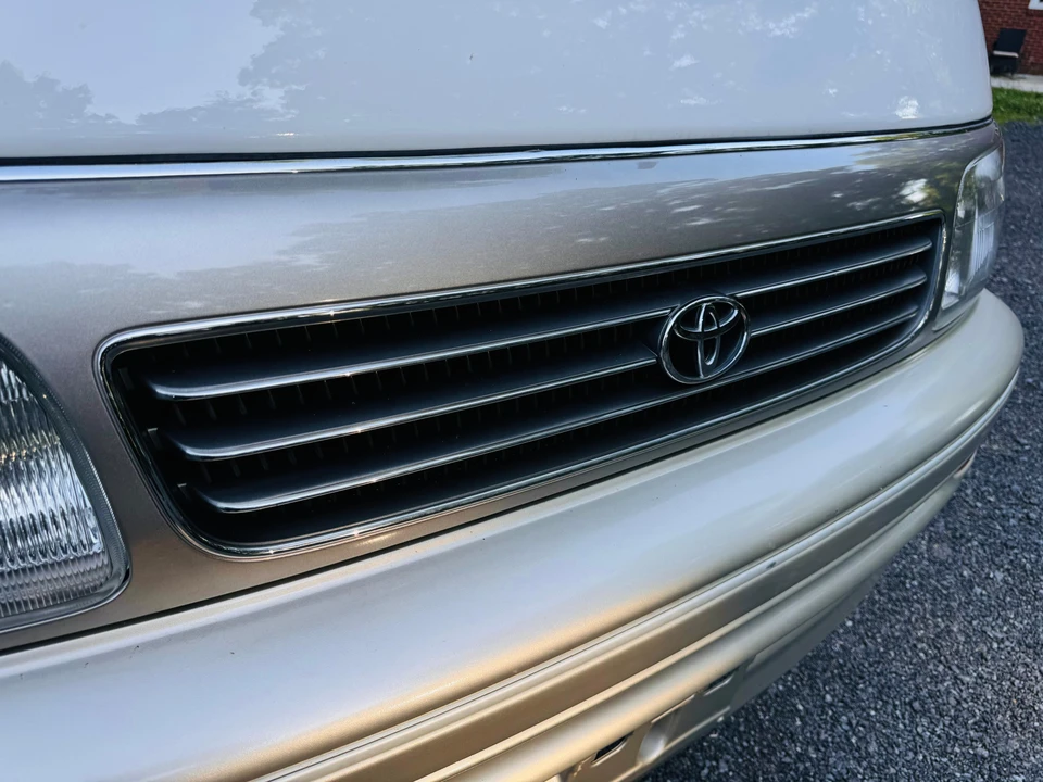 1995 Toyota HiAce 4th Gen - Image 24 of 31