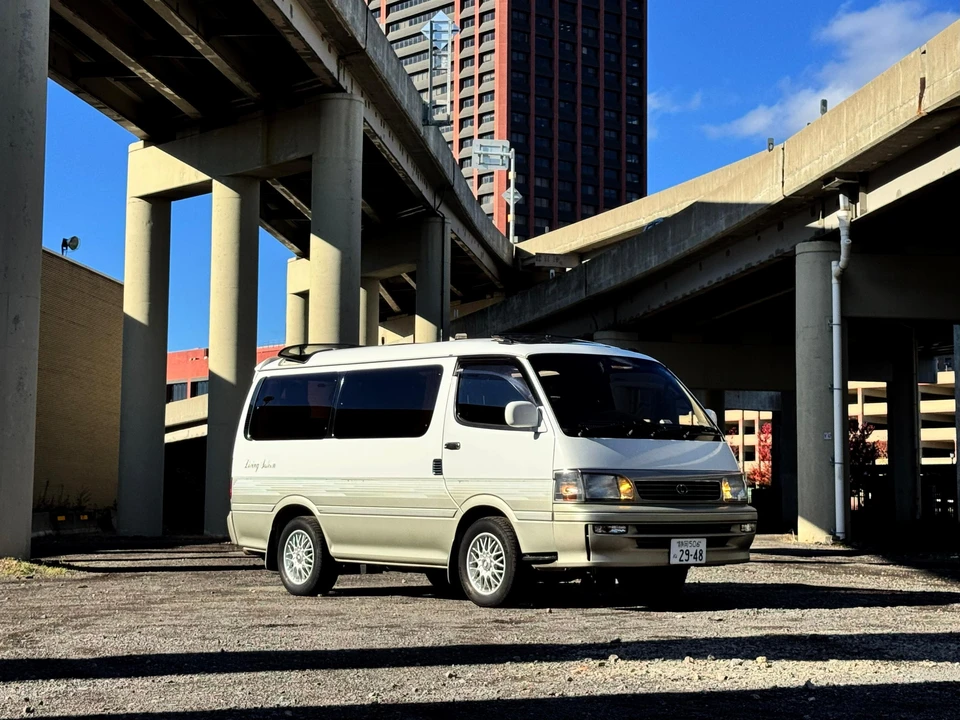 1995 Toyota HiAce 4th Gen - Image 17 of 31
