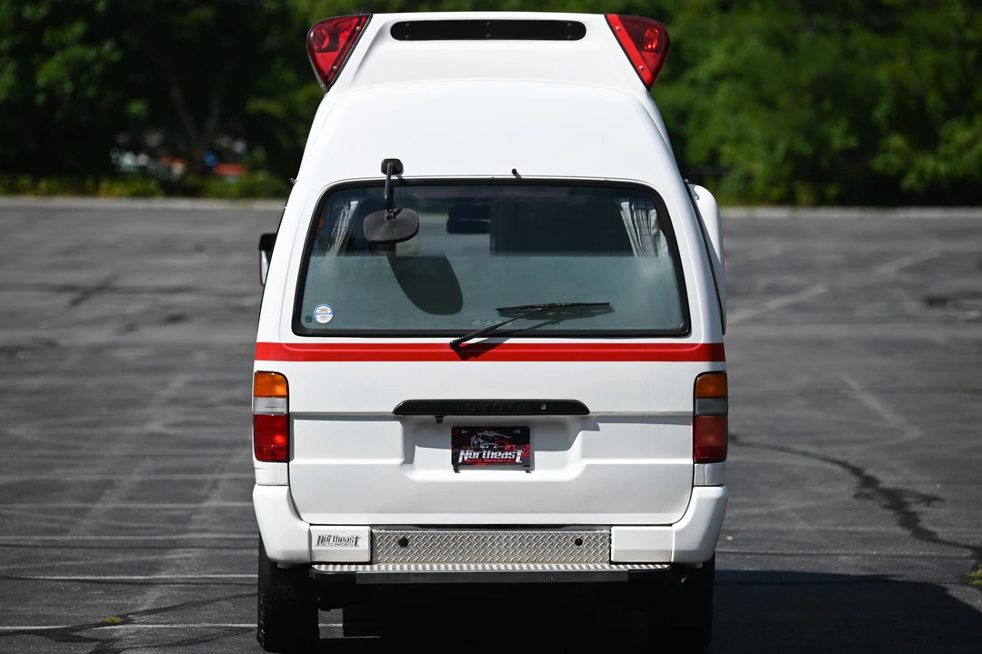 1995 Toyota HiMedic 4th Gen - Image 5 of 31