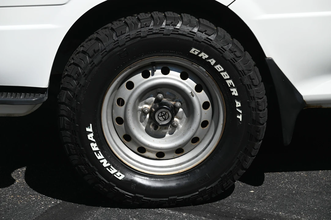 1995 Toyota HiMedic 4th Gen - Image 22 of 31