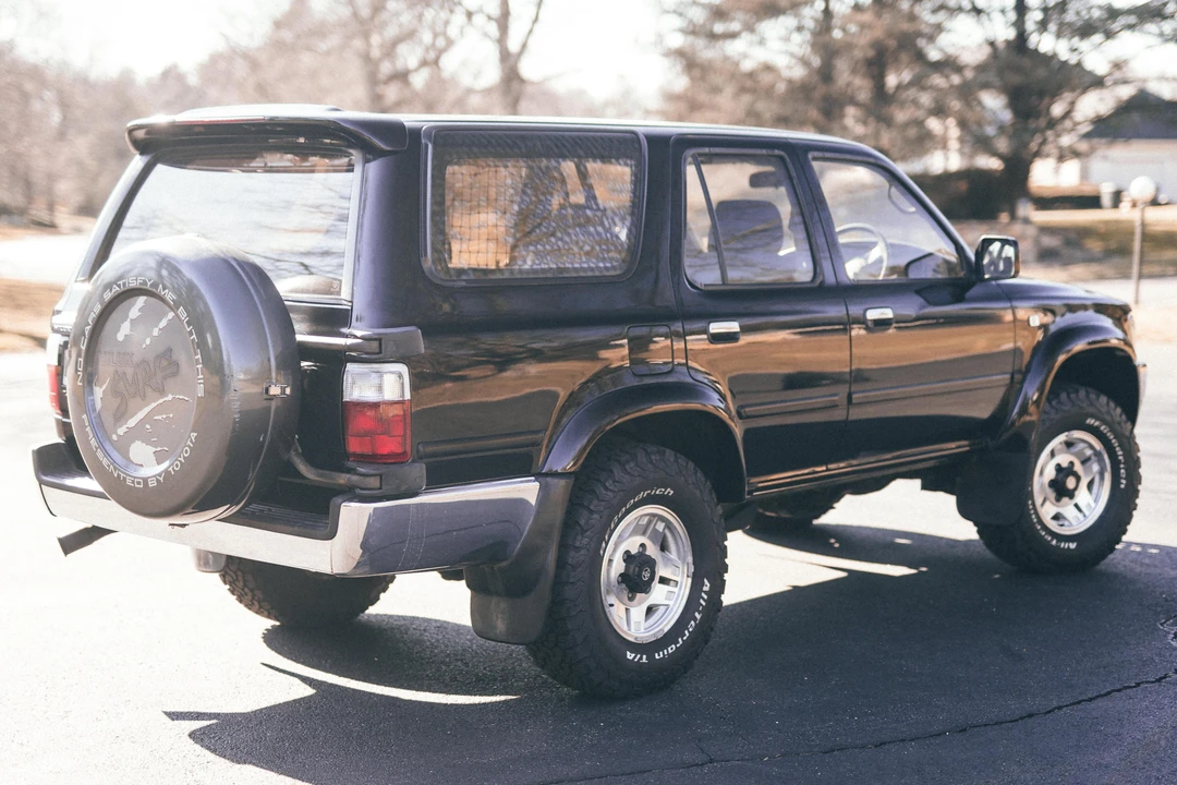1995 Toyota Hilux 5th Gen - Image 4 of 31