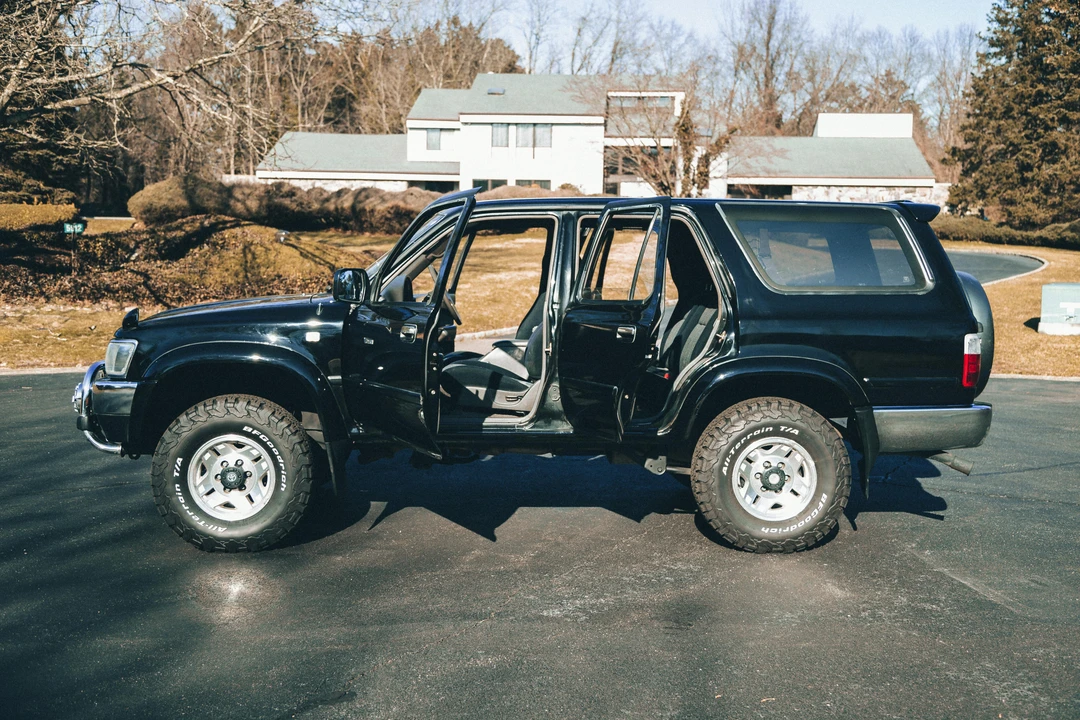1995 Toyota Hilux 5th Gen - Image 9 of 31