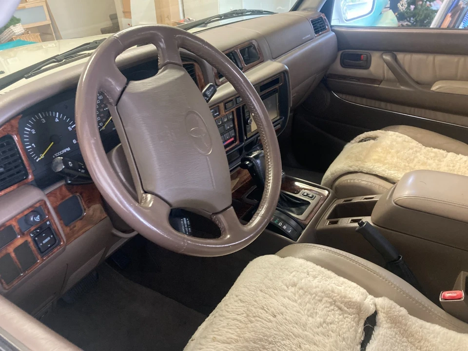 1995 Toyota J80 Land Cruiser - Image 9 of 21