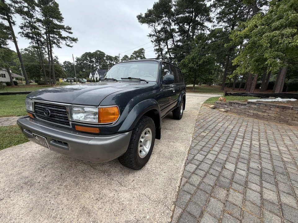 1995 Toyota J80 Land Cruiser - Image 3 of 31