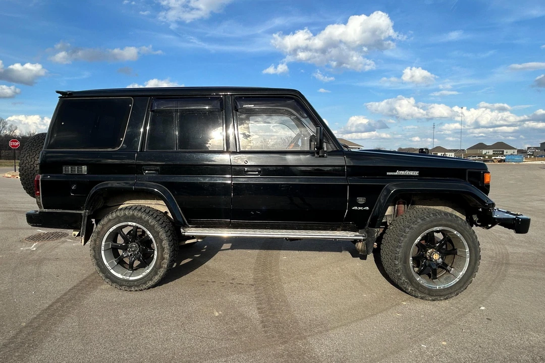 1995 Toyota J70 Land Cruiser - Image 3 of 29