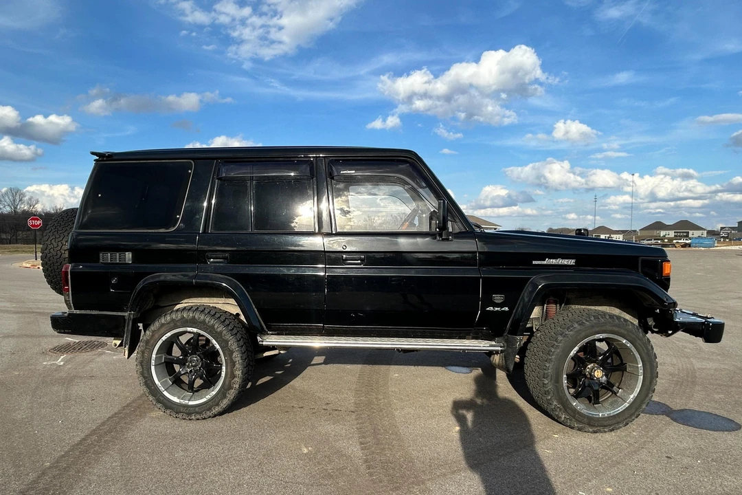 1995 Toyota J70 Land Cruiser - Image 8 of 29