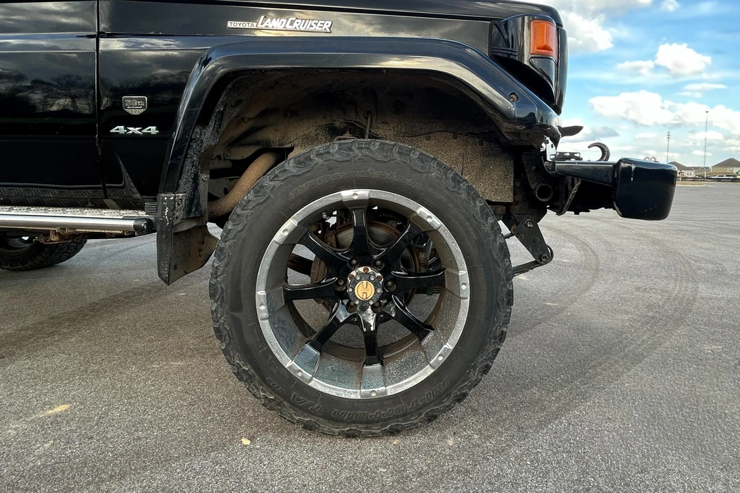 1995 Toyota J70 Land Cruiser - Image 21 of 29
