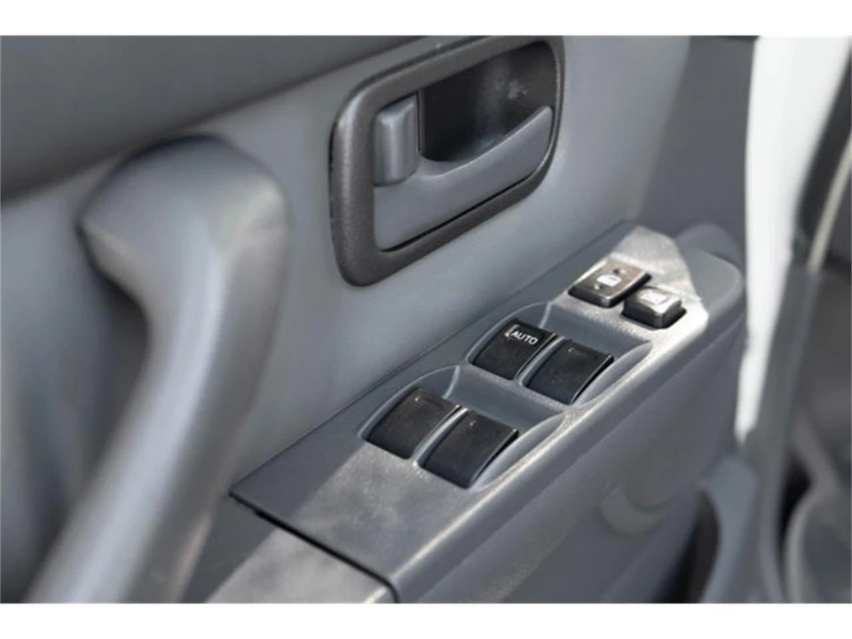 1995 Toyota J80 Land Cruiser - Image 25 of 31