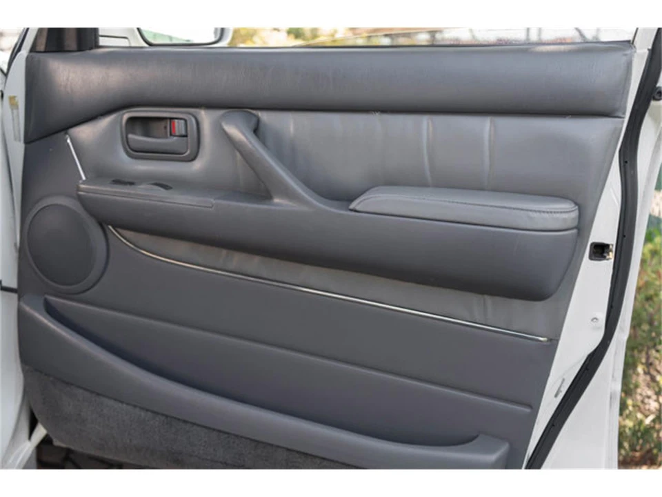 1995 Toyota J80 Land Cruiser - Image 29 of 31