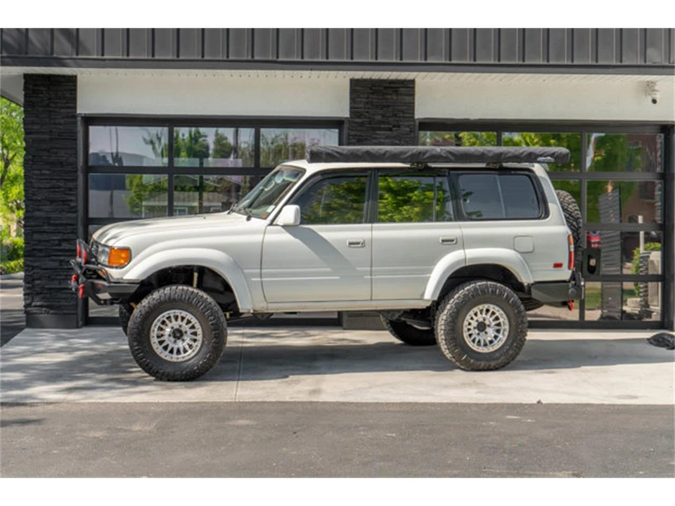 1995 Toyota J80 Land Cruiser - Image 2 of 31