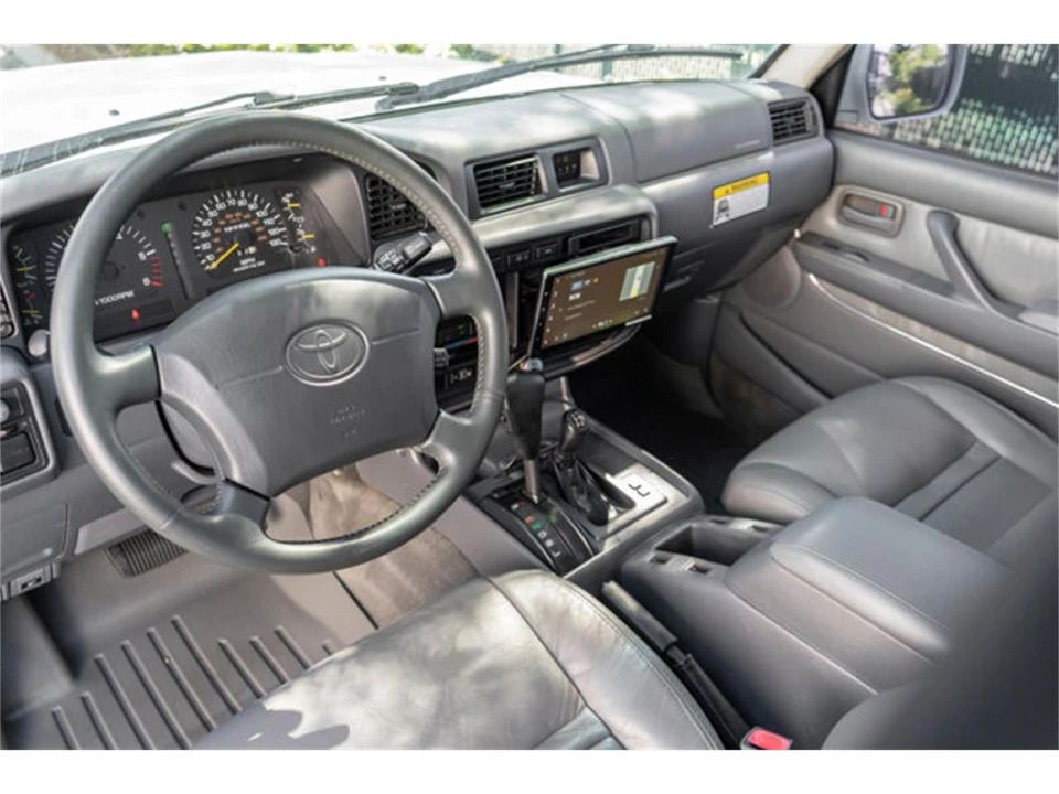 1995 Toyota J80 Land Cruiser - Image 16 of 31