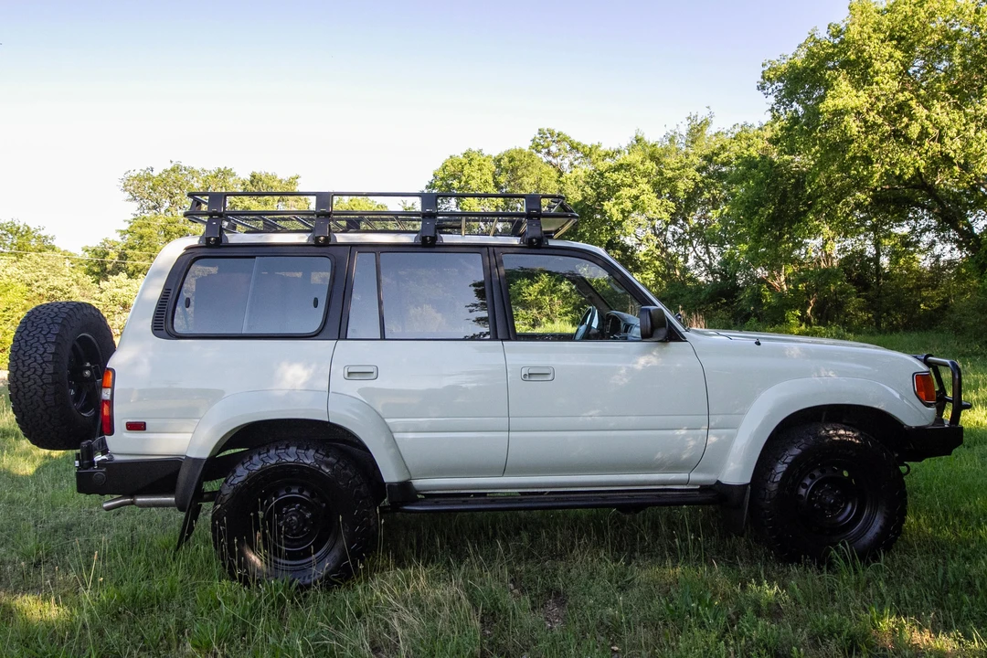 1995 Toyota J80 Land Cruiser - Image 3 of 31