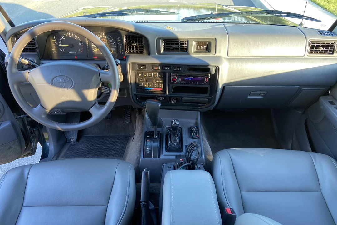 1995 Toyota J80 Land Cruiser - Image 24 of 31