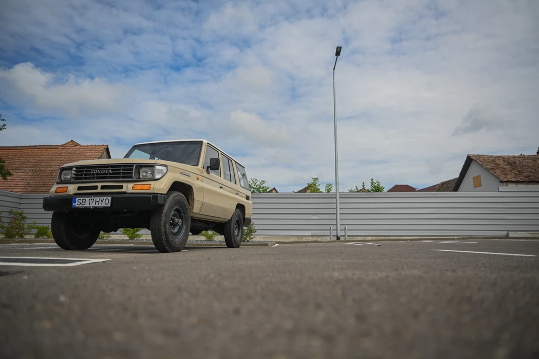 1995 Toyota J70 Land Cruiser - Image 11 of 31
