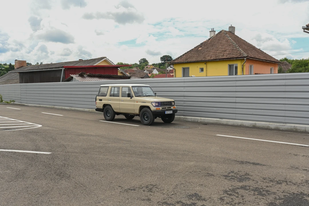 1995 Toyota J70 Land Cruiser - Image 15 of 31